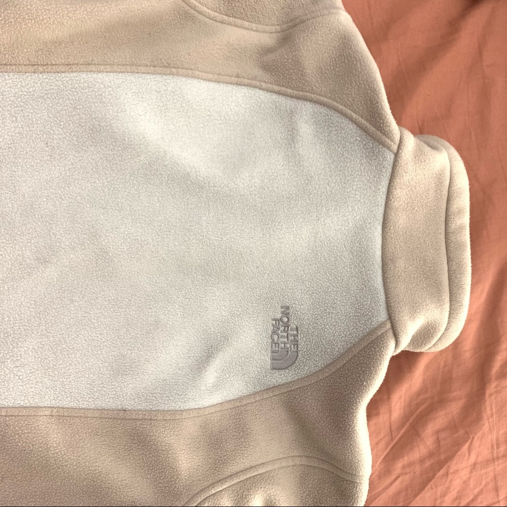 The North Face Tan / Beige Full Zip Sweater - Picture 6 of 8